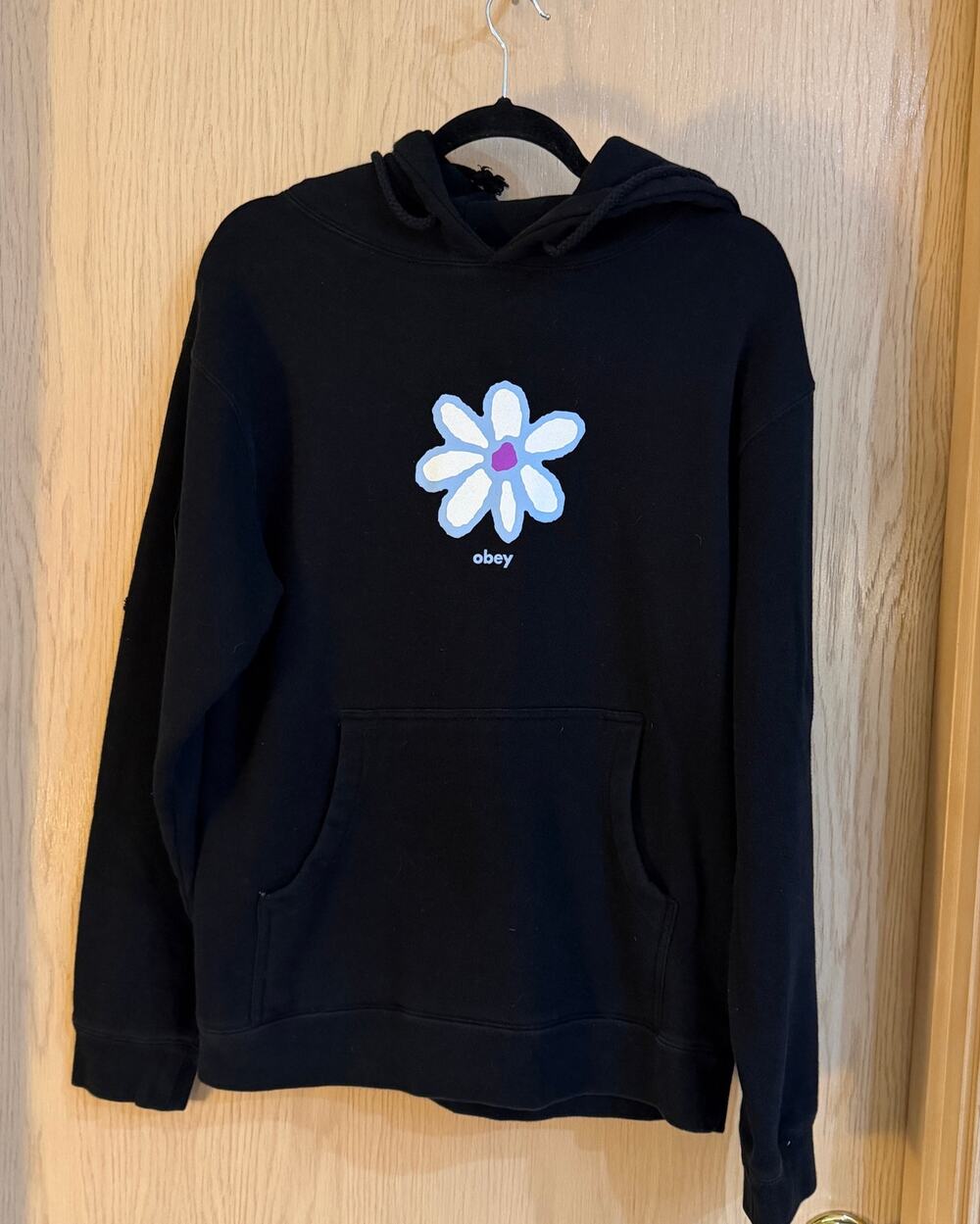 OBEY Daisy Hood Black Flower Graphic Men’s Small Pullover Hoodie